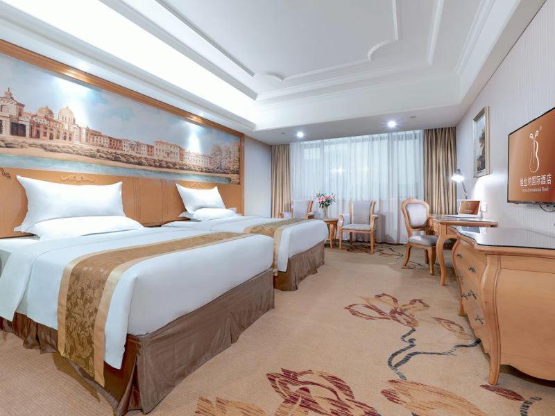 Vienna International Hotel Guigang Hecheng Road Ngoại thất bức ảnh